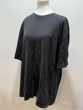 Tommy Hilfiger Oversized Black Tee